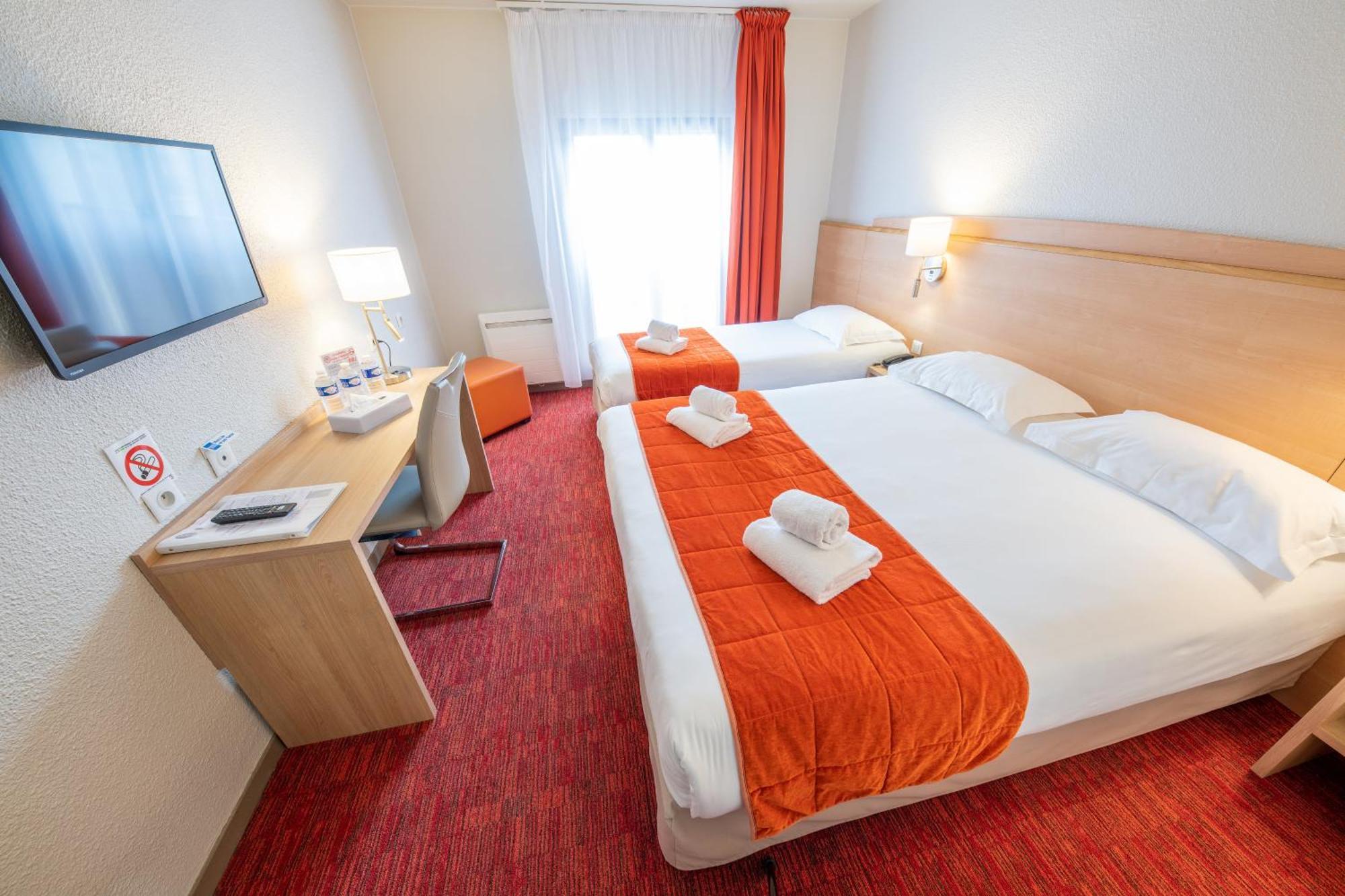 Hotel Saint Laurent Nogent-sur-Seine Camera foto