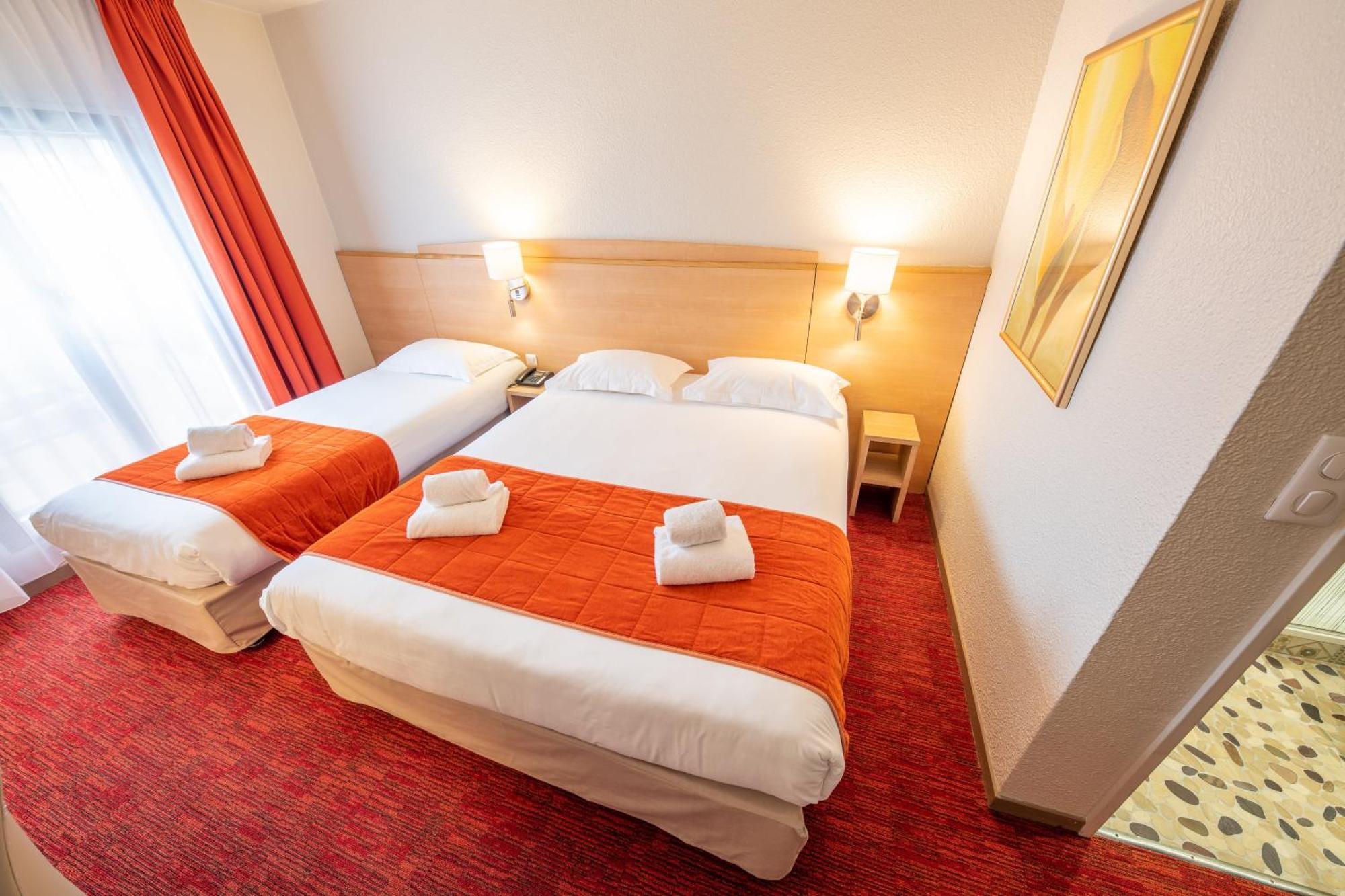 Hotel Saint Laurent Nogent-sur-Seine Camera foto